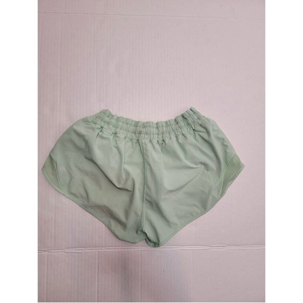 Lululemon Mint Green 2.5” Low Rise Athletic Shorts - Picture 6 of 12